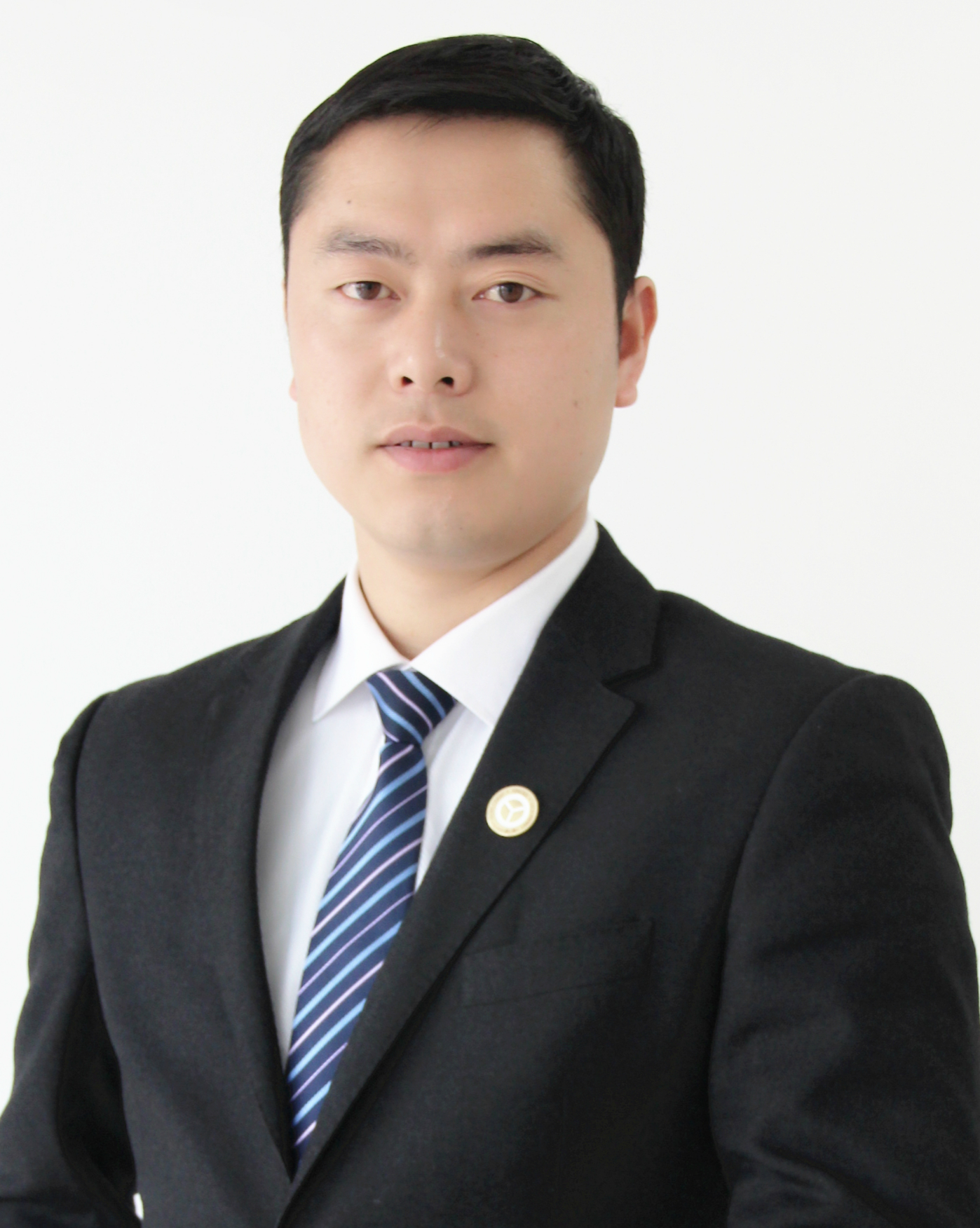 张懿邈律师照片